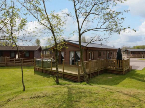Lakeland Lodge- 3Bed-2 Bath- Private Patio